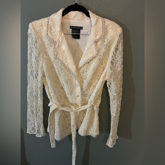 plaza south Tops - Gorgeous Vintage Lace Blouse
